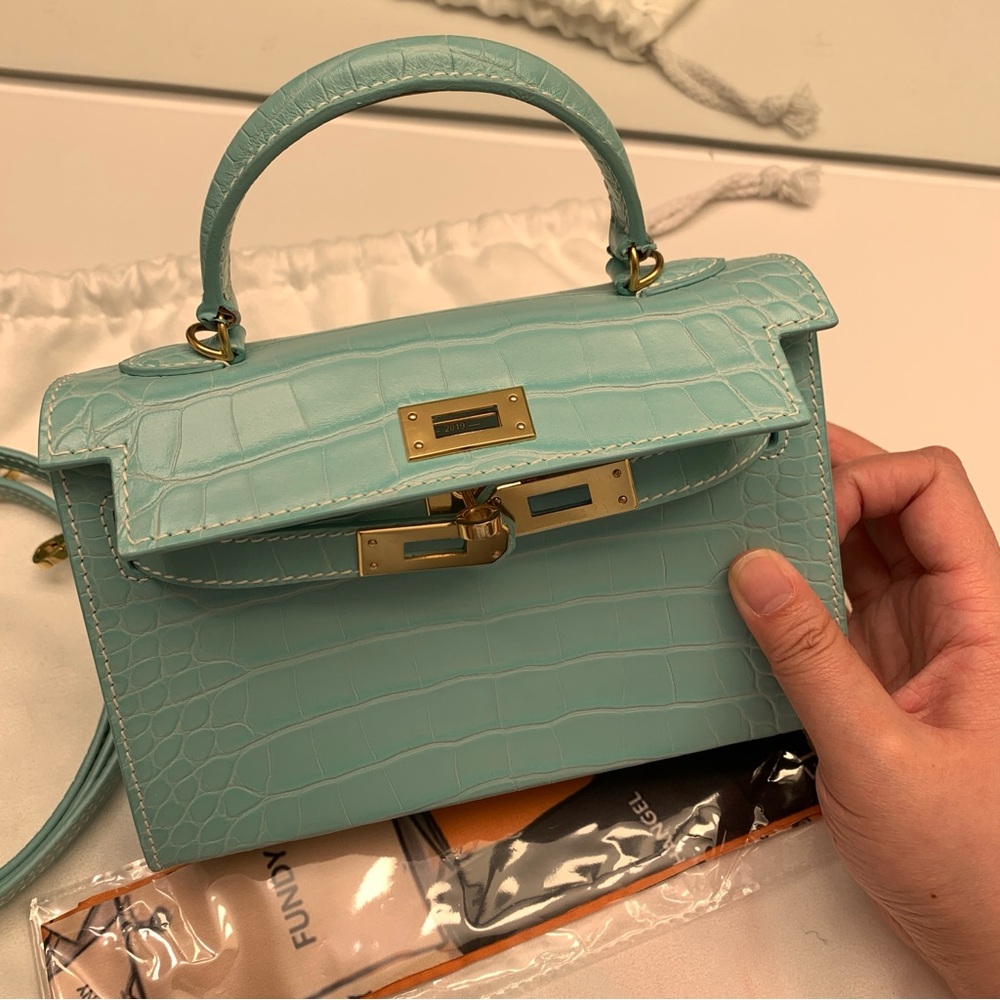 Crocodile Embossed Turquoise Handbag - Picture 3 of 6